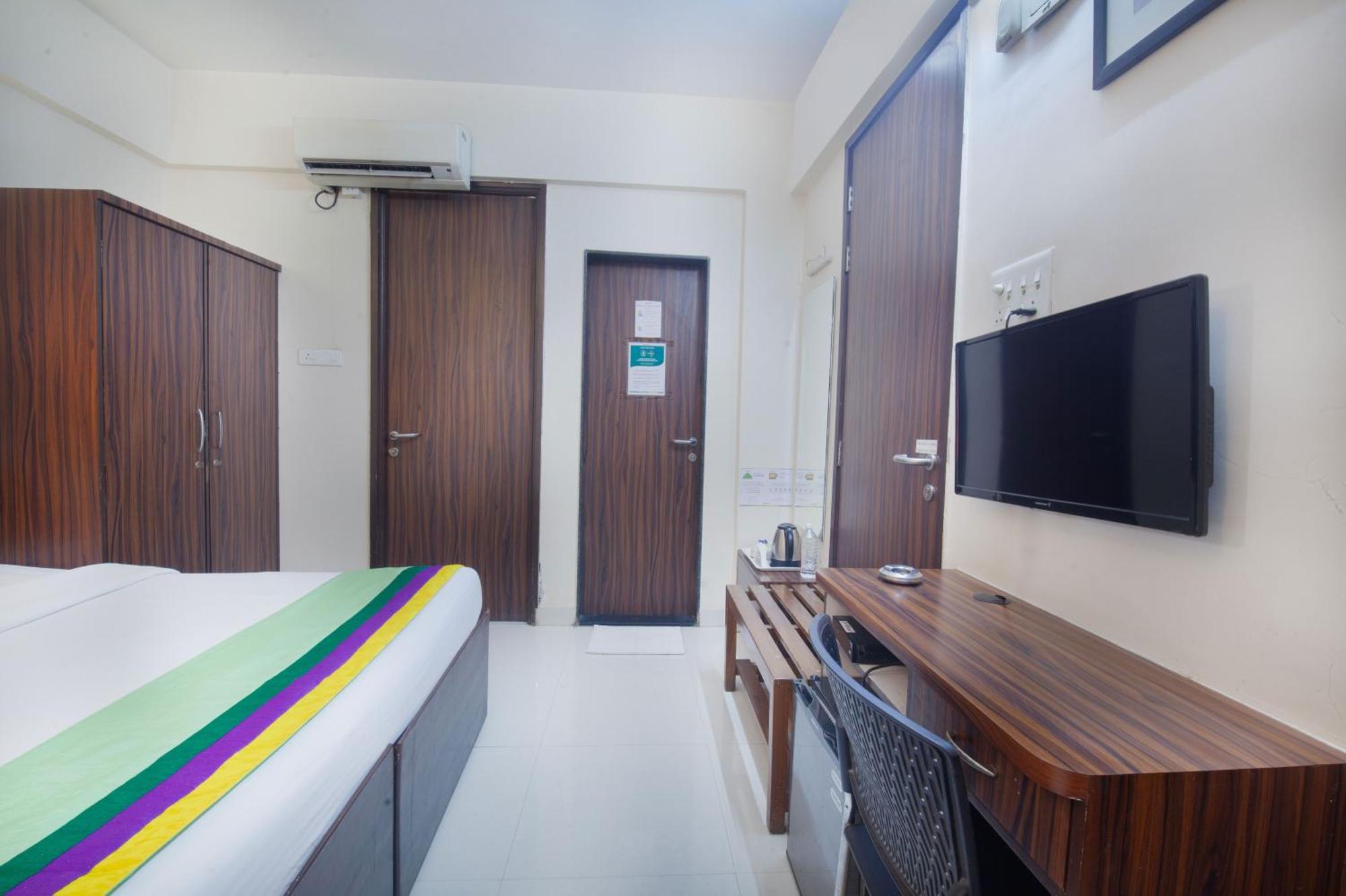 Treebo Park View Hadapsar Hotel Pune Ngoại thất bức ảnh